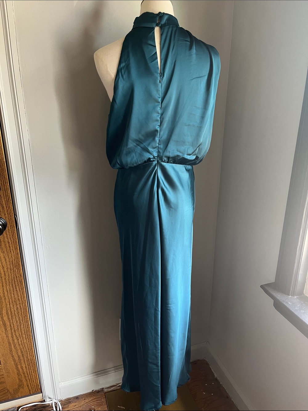 Petal & Pup Teal One-Shoulder Satin Gown - Picture 5 of 11